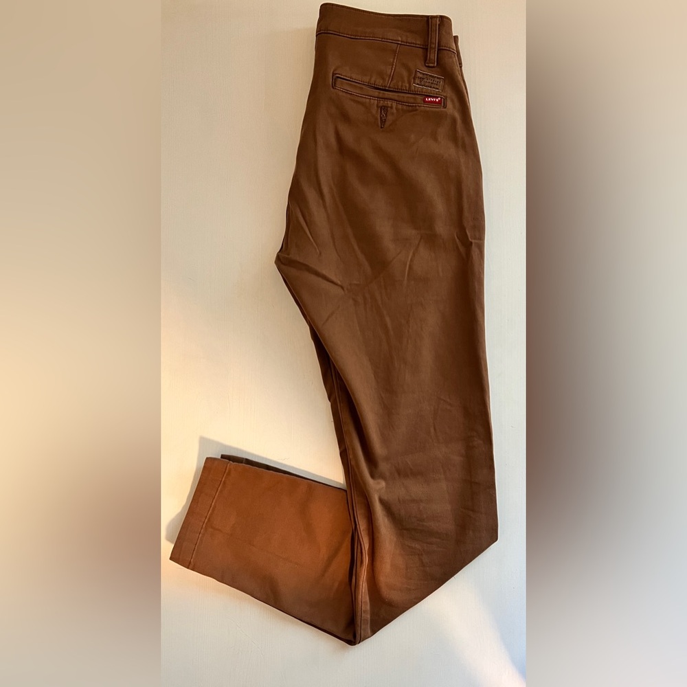 Levi’s xx Standard Taper. Light Brown. 30W x 34L. Good condition.